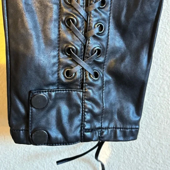 New The Kooples Faux Leather Pants Lace Up Zip up Slide Clasp Closure Sz 4 - Picture 12 of 14